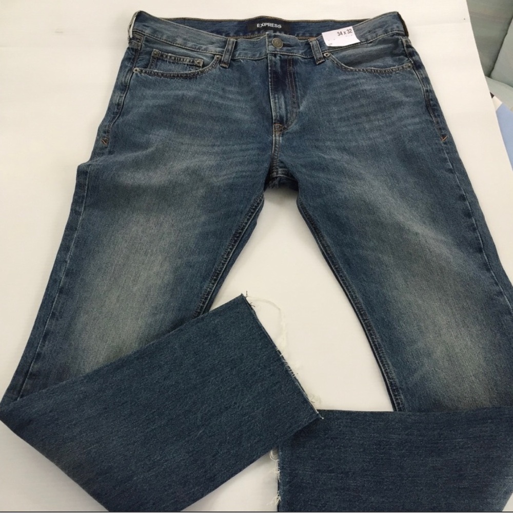 Express Frayed Raw Hem Slim Jeans Sz 34x32